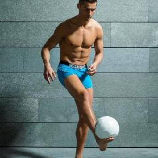 CR7