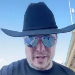 ELONMUSKCOWB