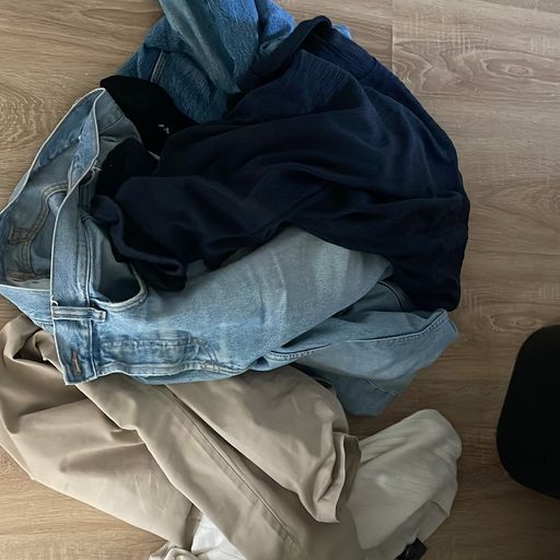 clothe